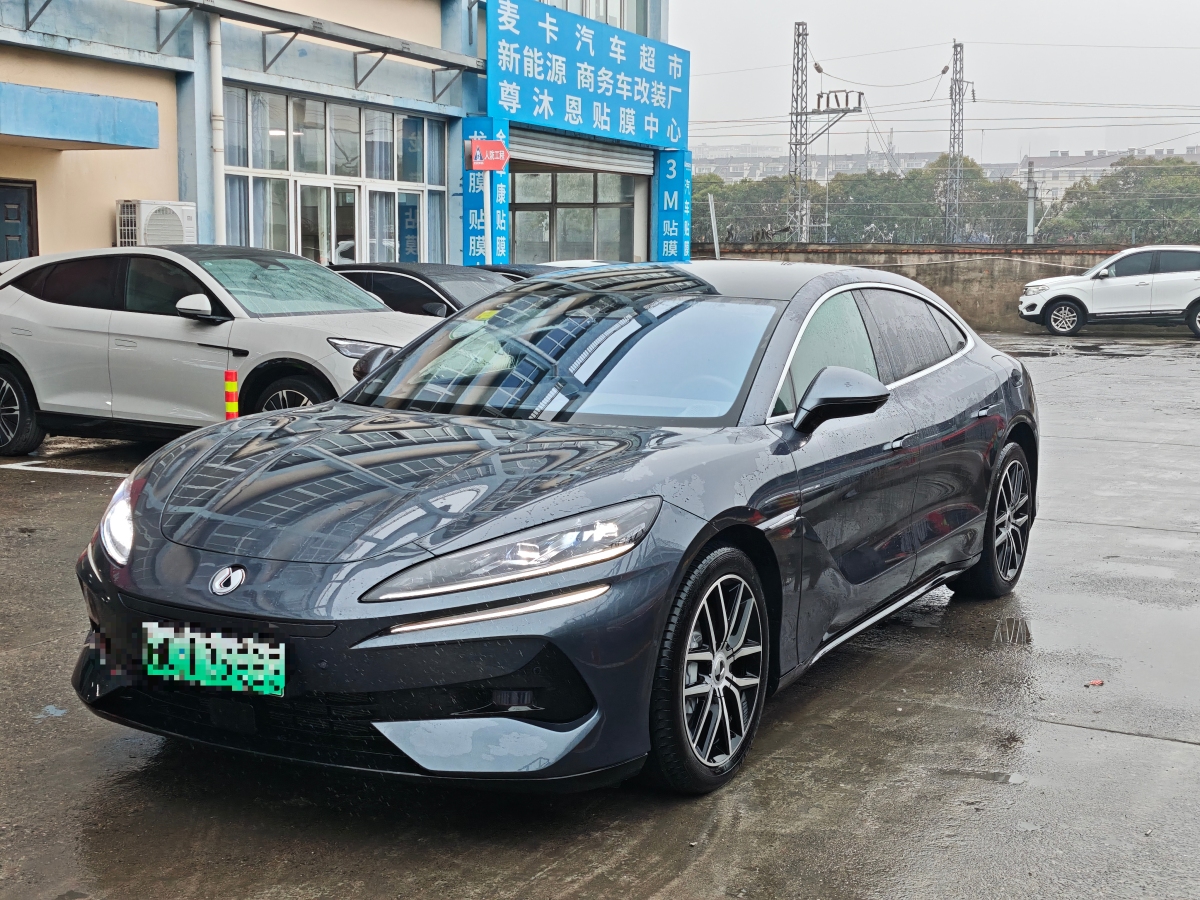 Denza Z9 2024 Denza Z9 2024 immagine di auto