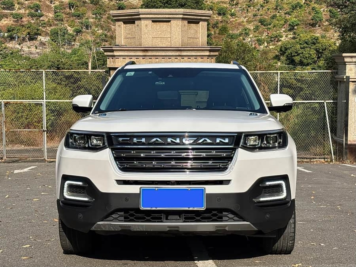 Changan CS95 2018 car image 