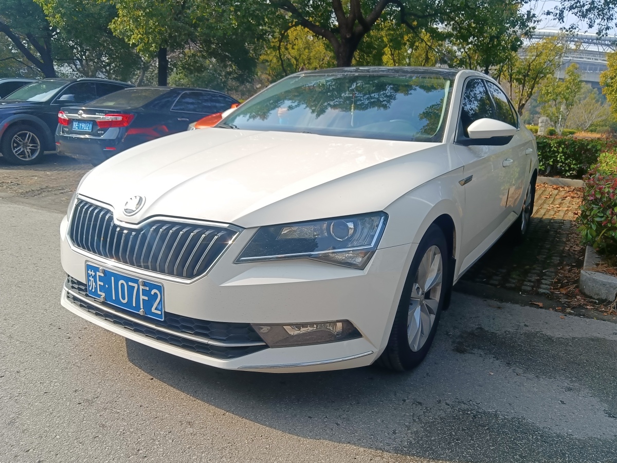Skoda Superb 2016 汽车图片 