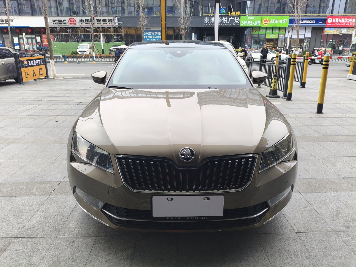 Skoda Superb 2016 汽车图片 