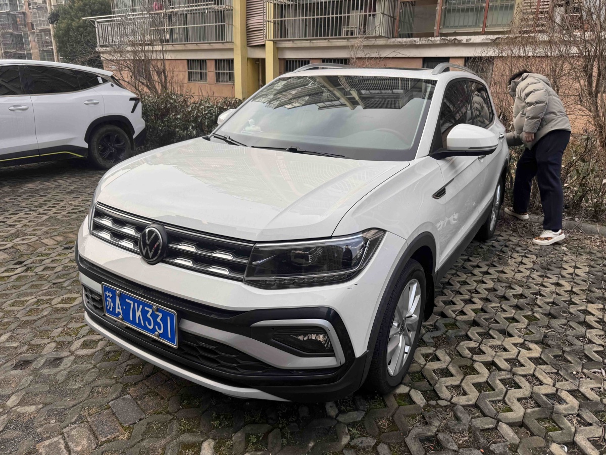 Volkswagen T-Cross 2021 car image 