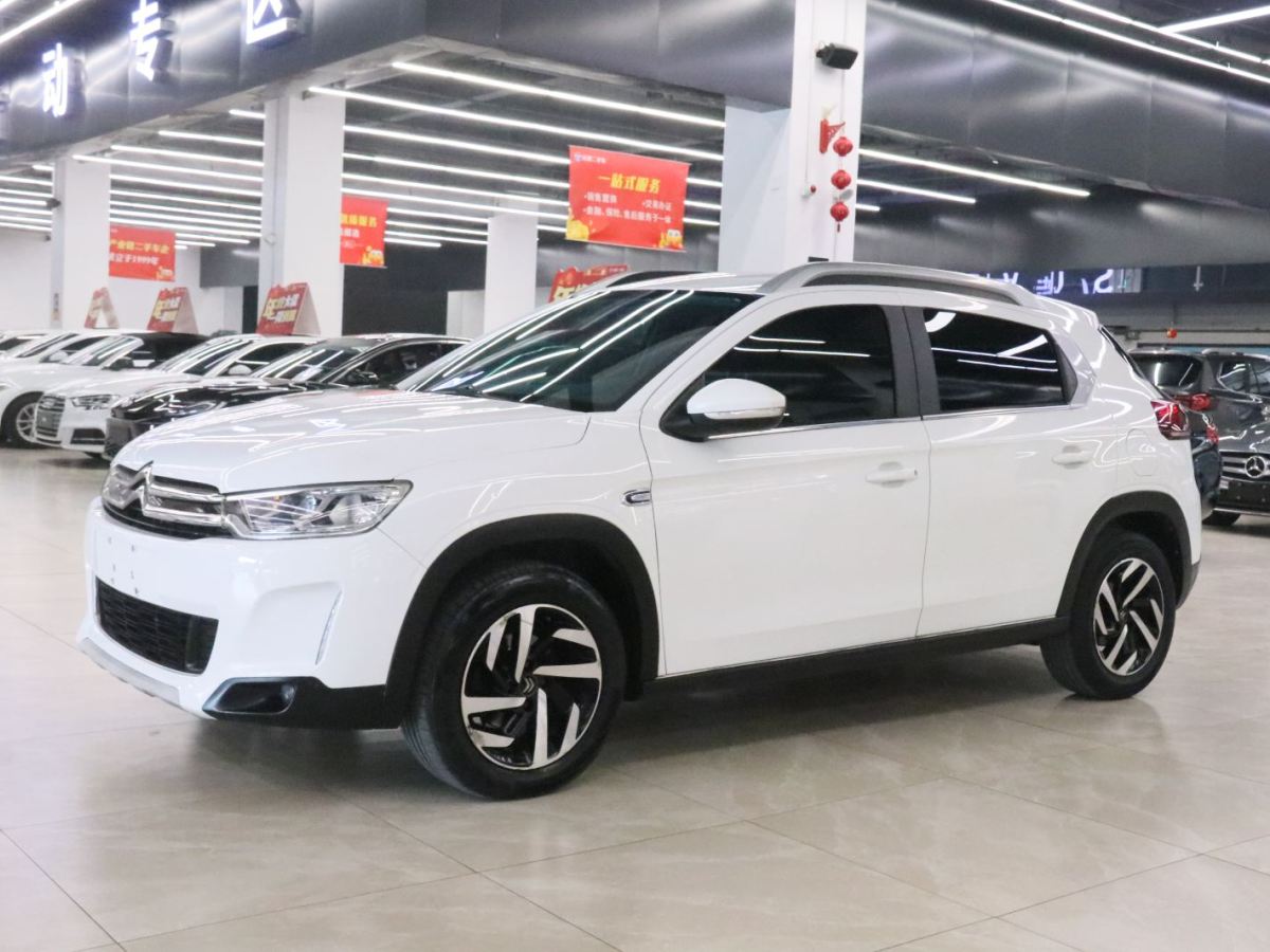 Citroen C3-XR 2017 Citroen C3-XR 2017 car image