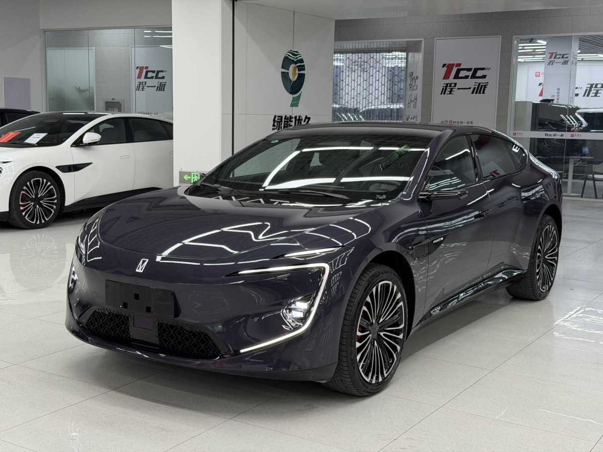 阿维塔 阿维塔12 2024 汽车图片 