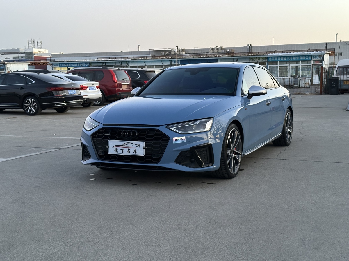 Audi A4L 2022 car image 