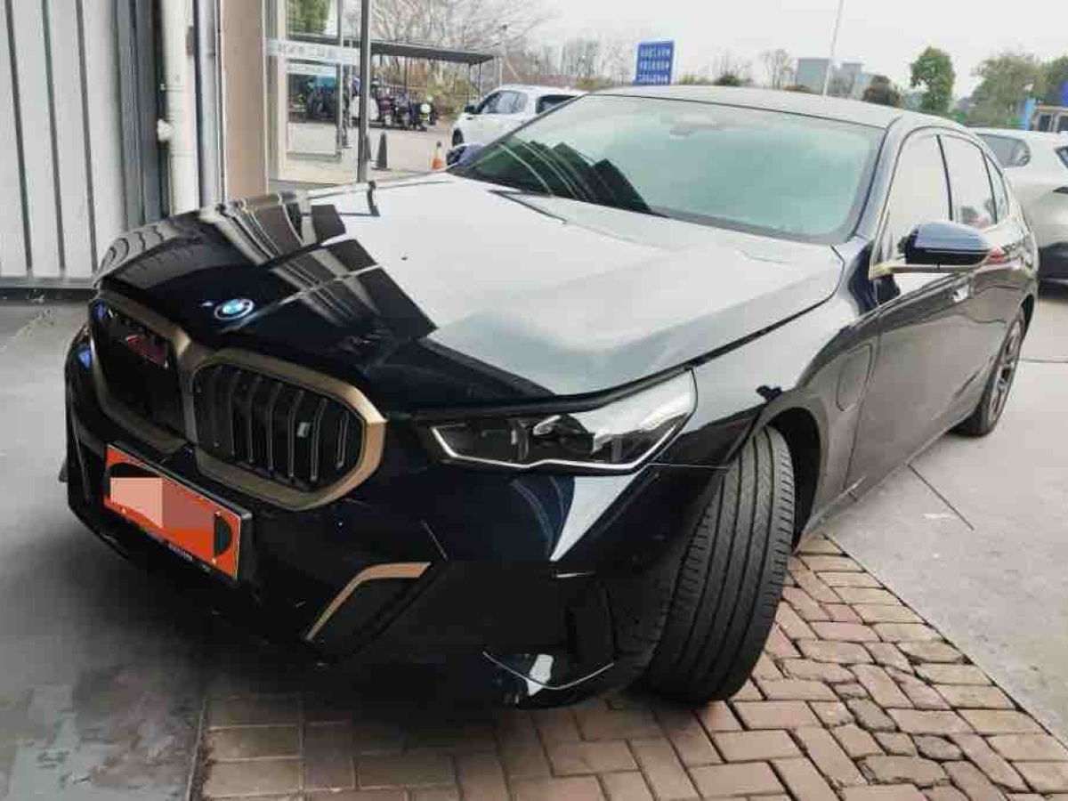 BMW i5 2024 BMW i5 2024 car image