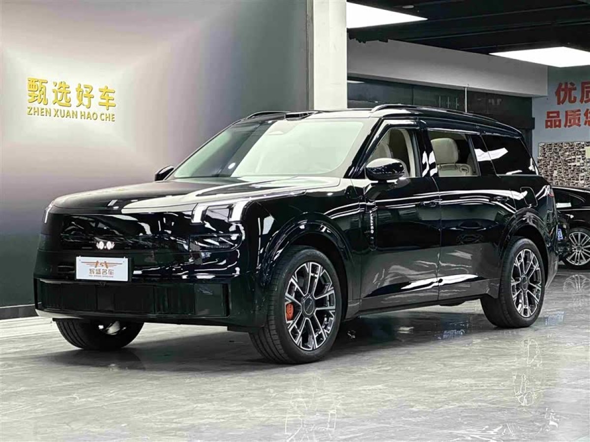 Lynk & Co 900 2025 car image 