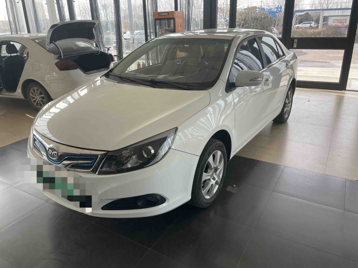 BYD e5 2017 car image 