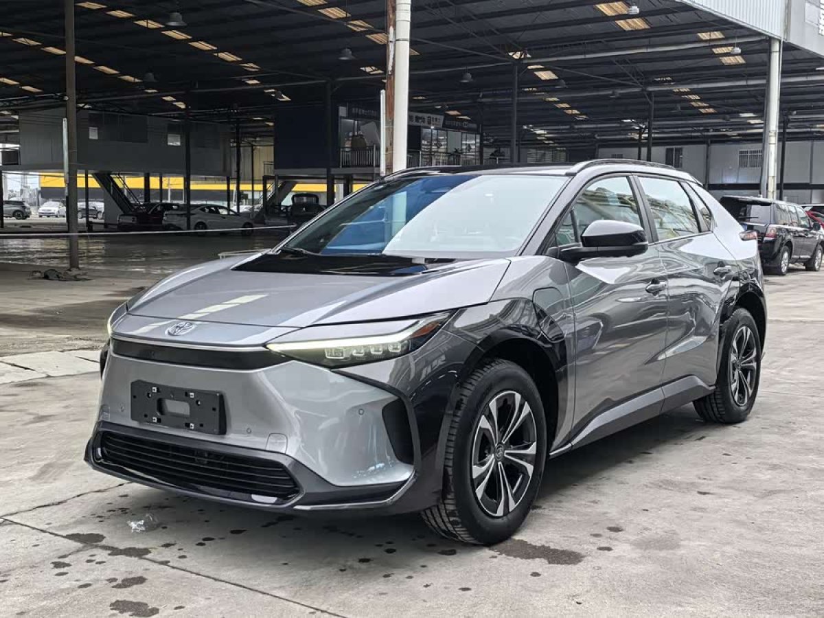 Toyota bZ4X 2022 汽车图片 