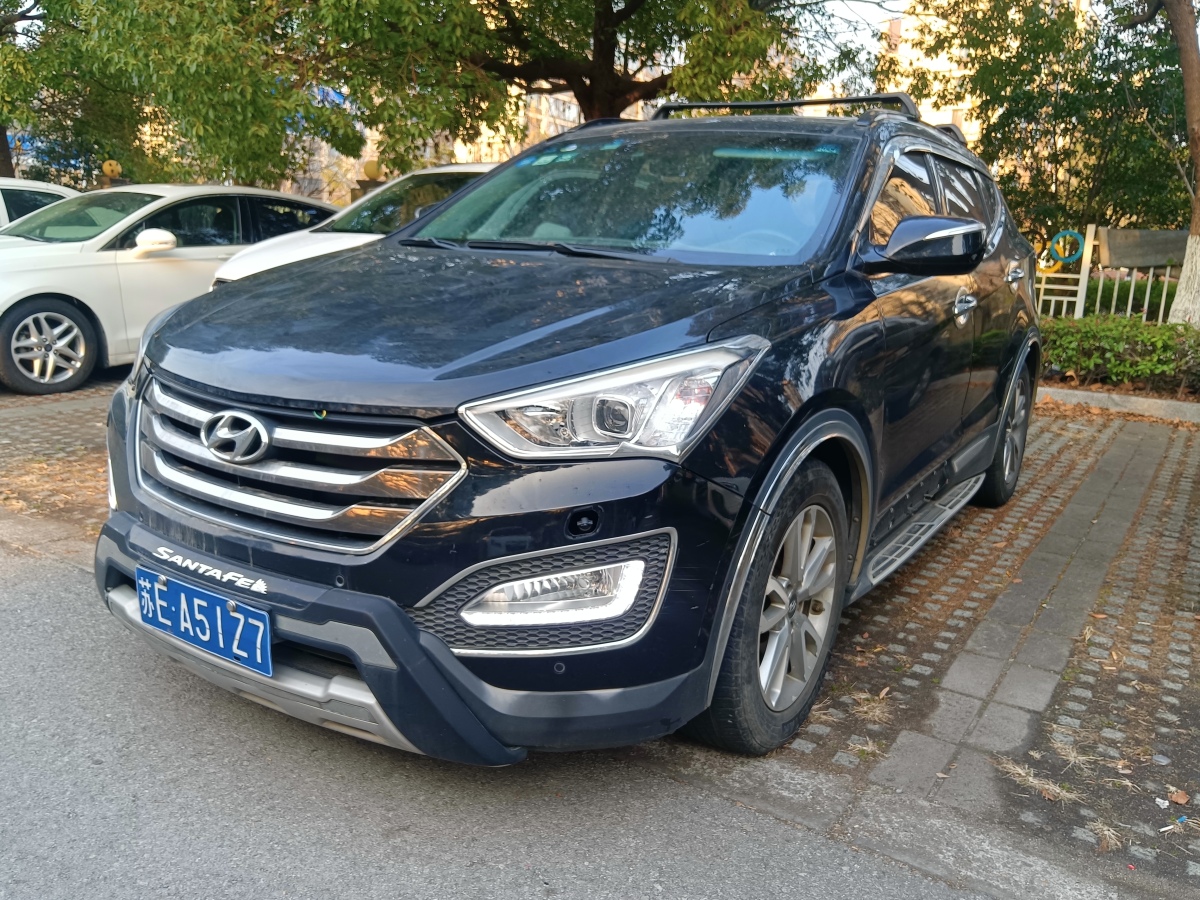 Hyundai Santa Fe 2014 car image 