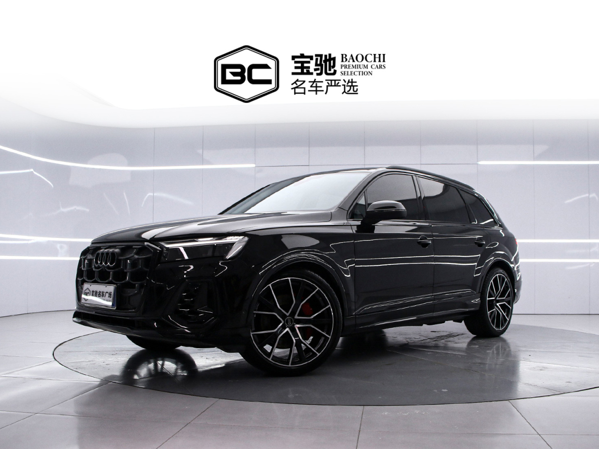 Audi Q7 2025 car image 