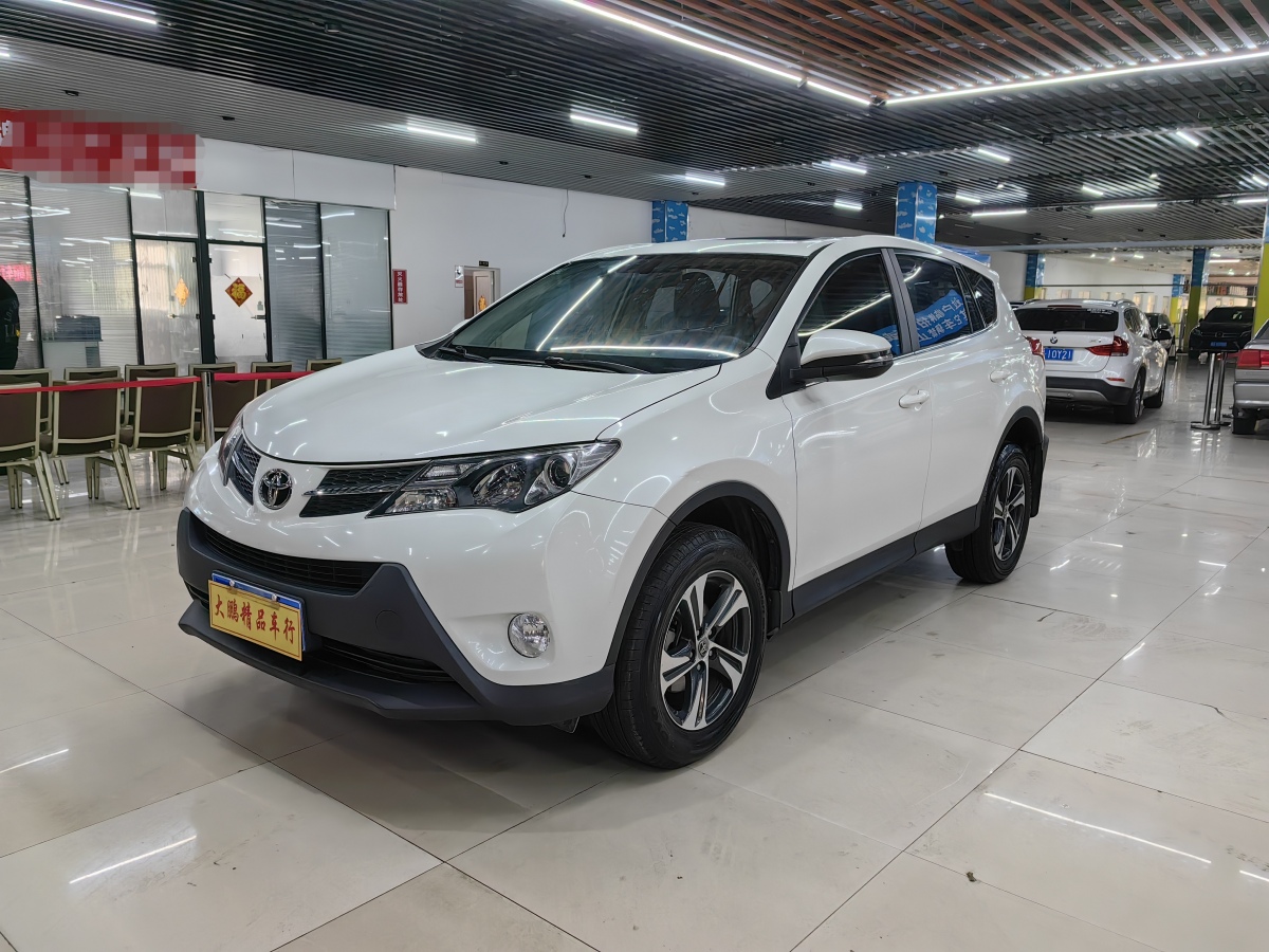 Toyota RAV4 2016 Toyota RAV4 2016 immagine di auto