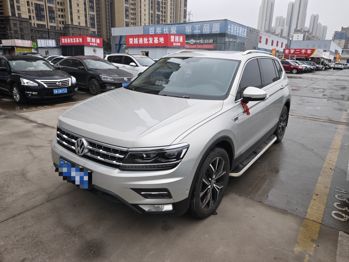 Volkswagen Tiguan X 2018 Volkswagen Tiguan X 2018 car image