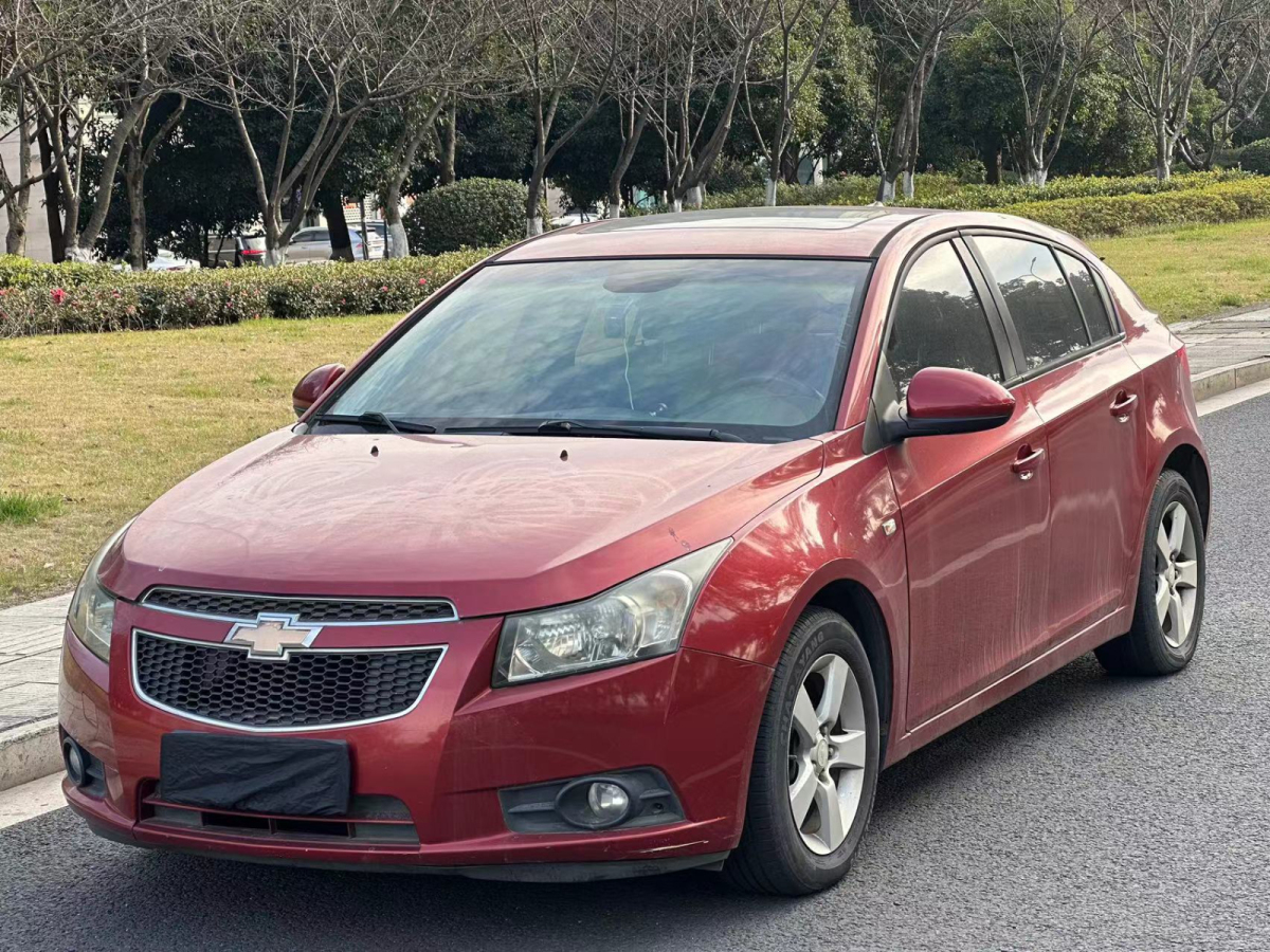 Chevrolet Cruze 2014 immagine di auto 
