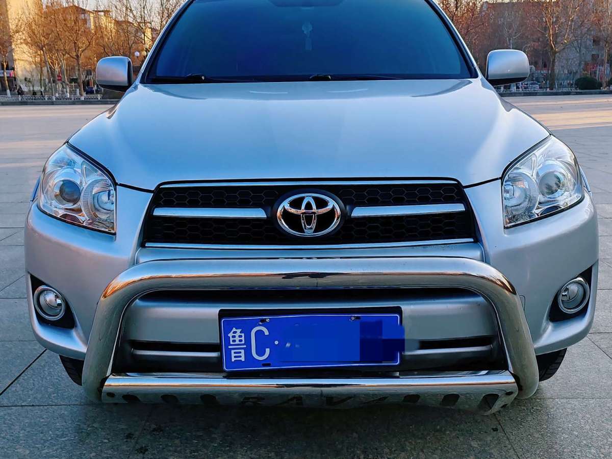 Toyota RAV4 2009 car image 