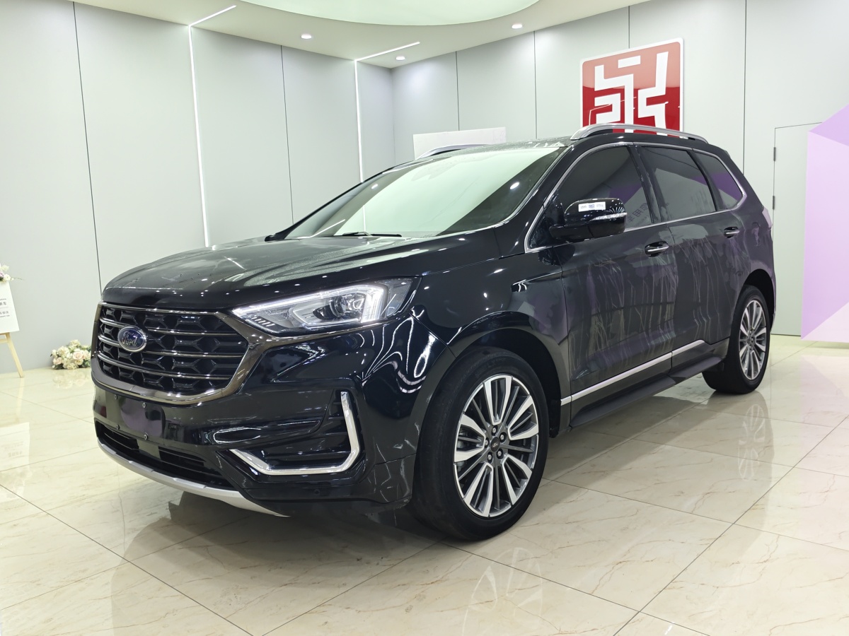 Ford Edge 2021 immagine di auto 