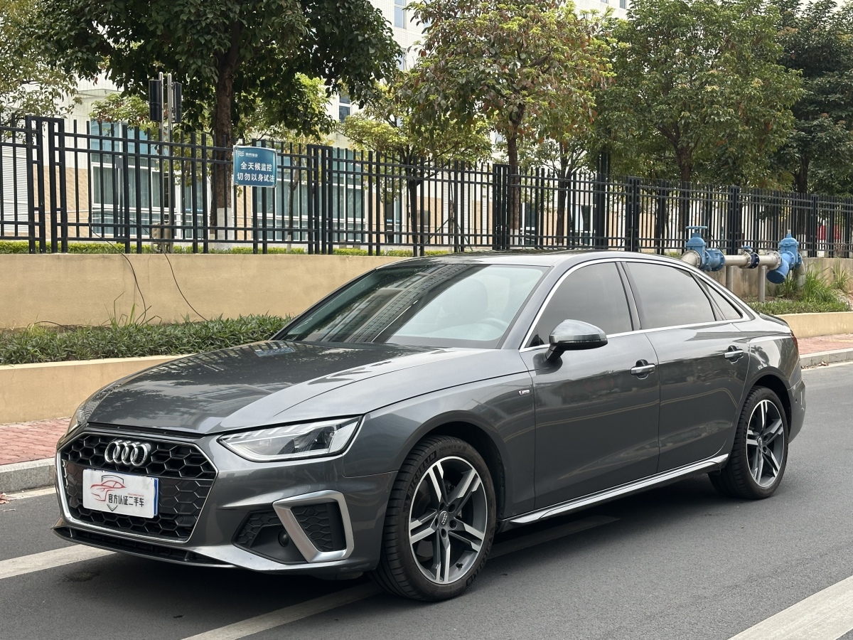 Audi A4L 2020 car image 