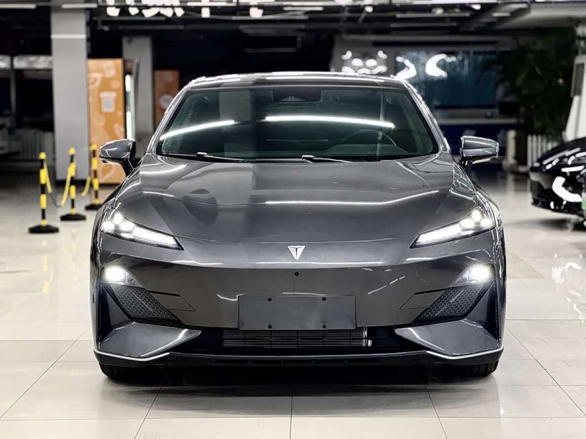 Deepal SL03 2025 car image 