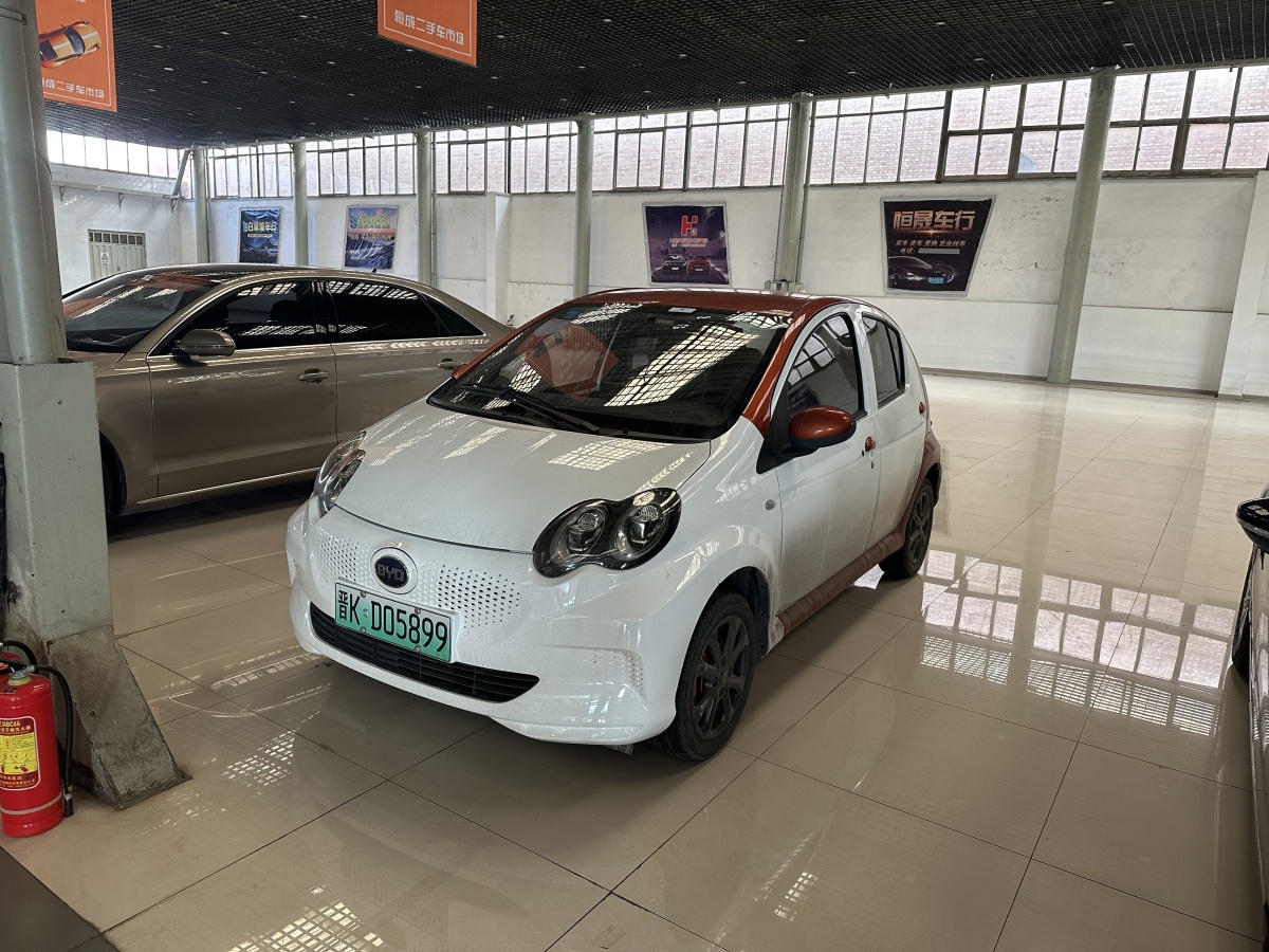 BYD e1 2020 car image 