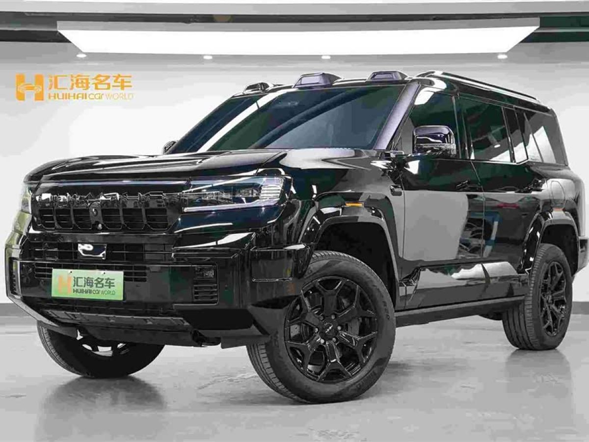FangChengBao Leopard 8 2024 FangChengBao Leopard 8 2024 car image