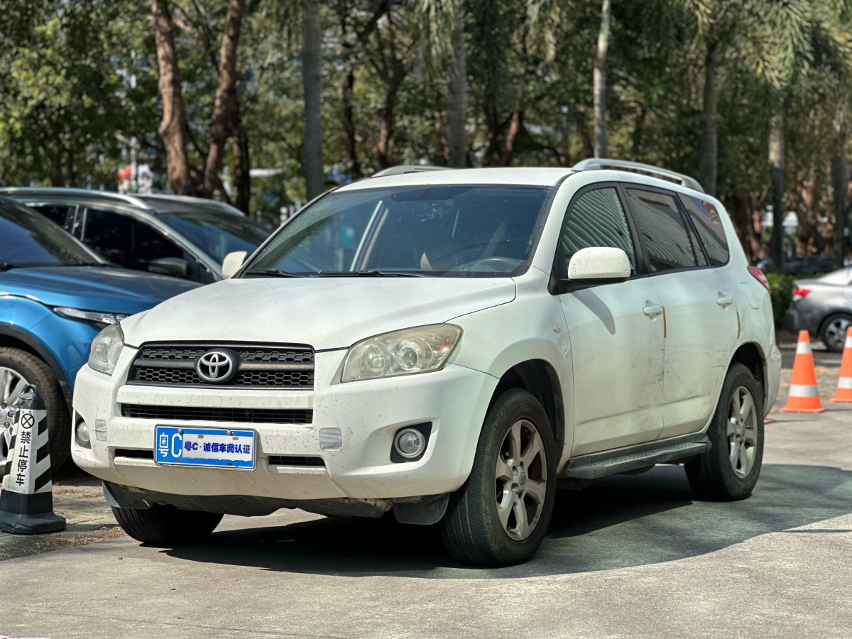 Toyota RAV4 2012 Toyota RAV4 2012 car image