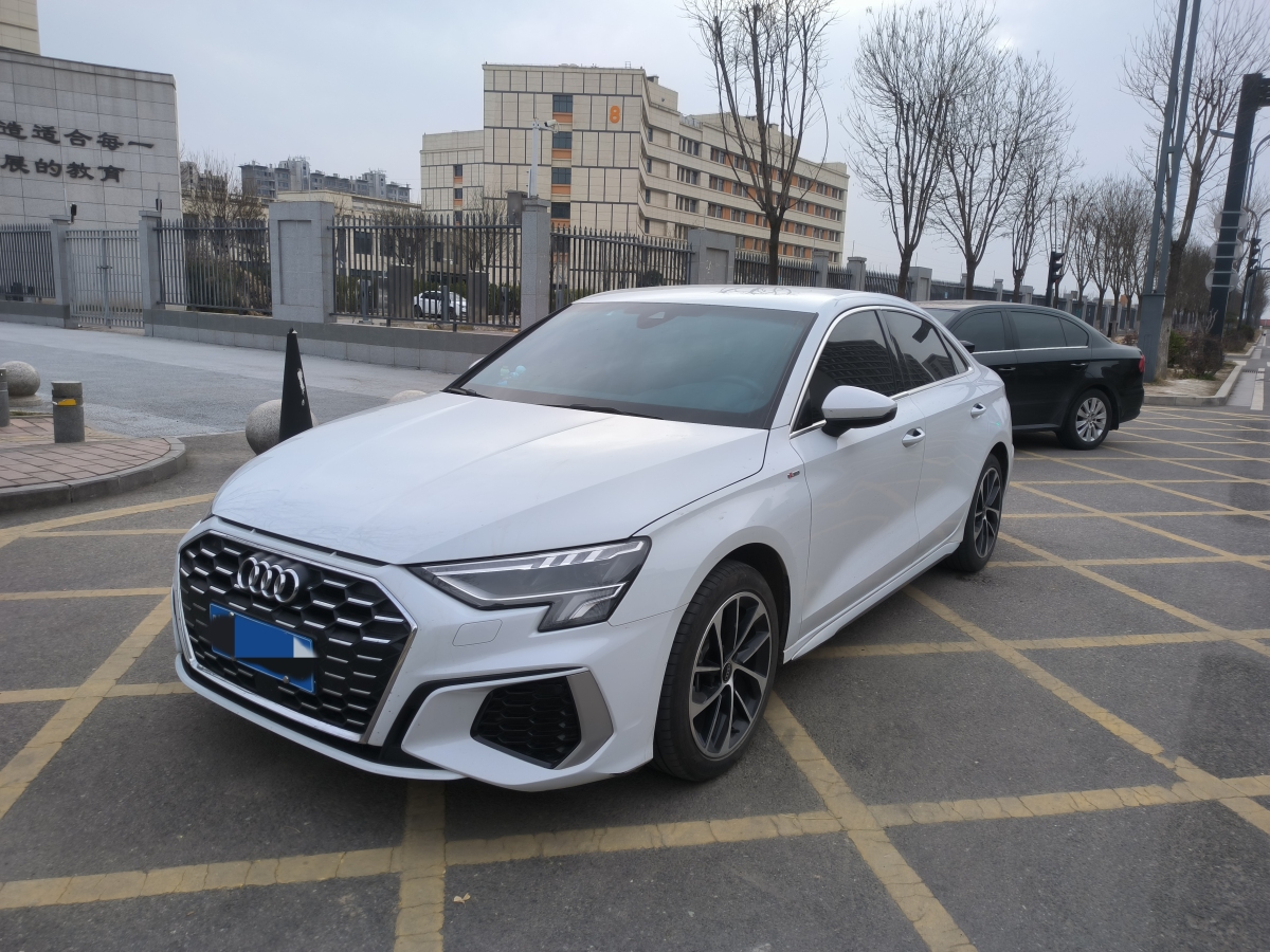 Audi 2022 Audi 2022 car image