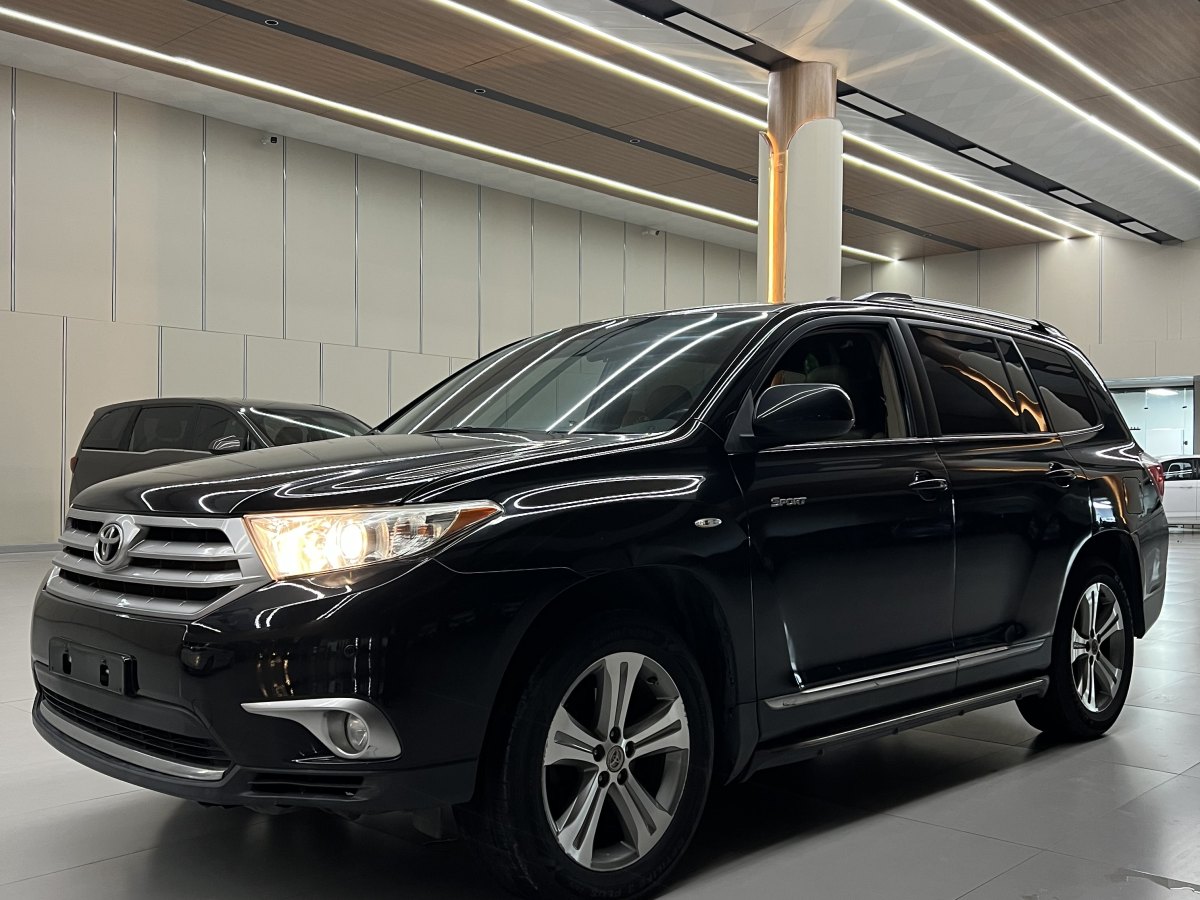 Toyota Highlander 2013 Toyota Highlander 2013 汽车图片
