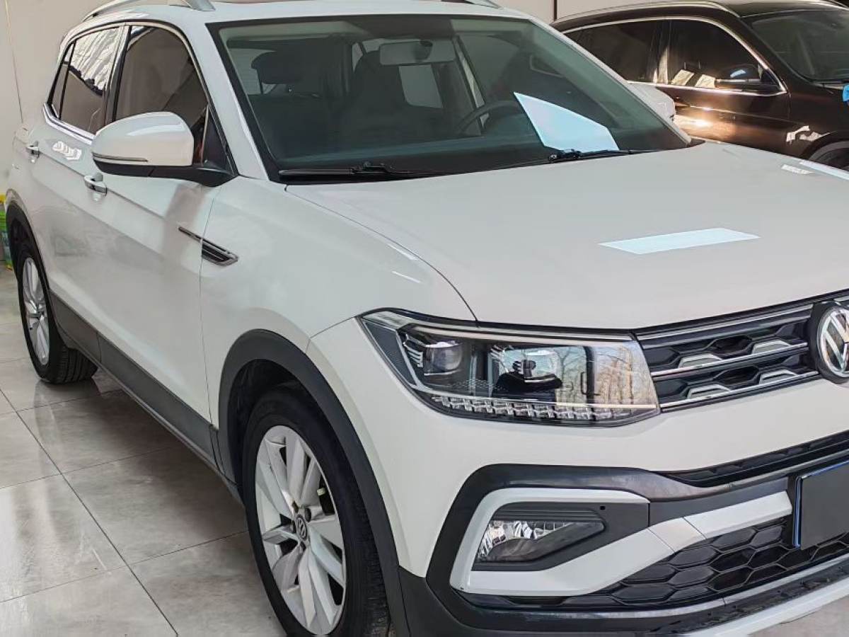 Volkswagen T-Cross 2019 immagine di auto 