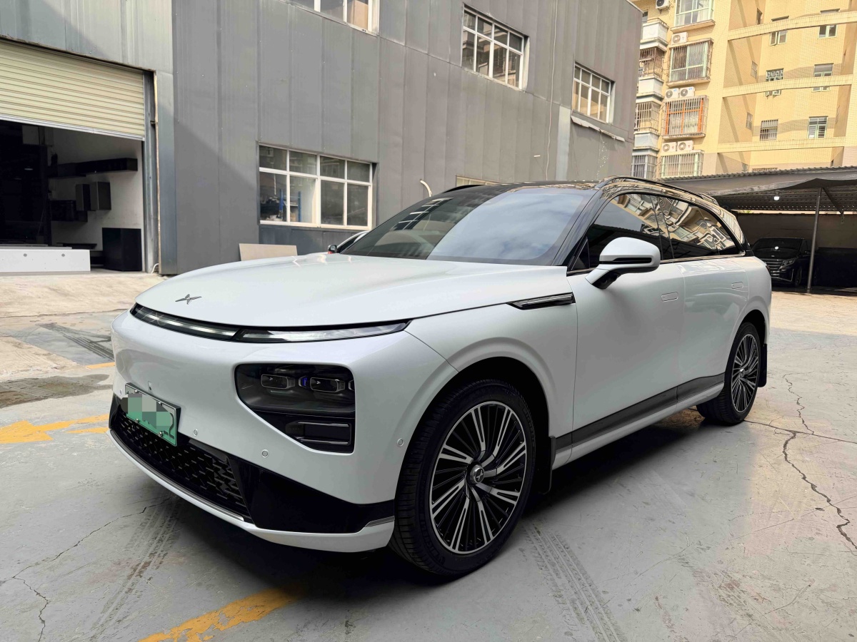 Xpeng G9 2024 汽车图片 