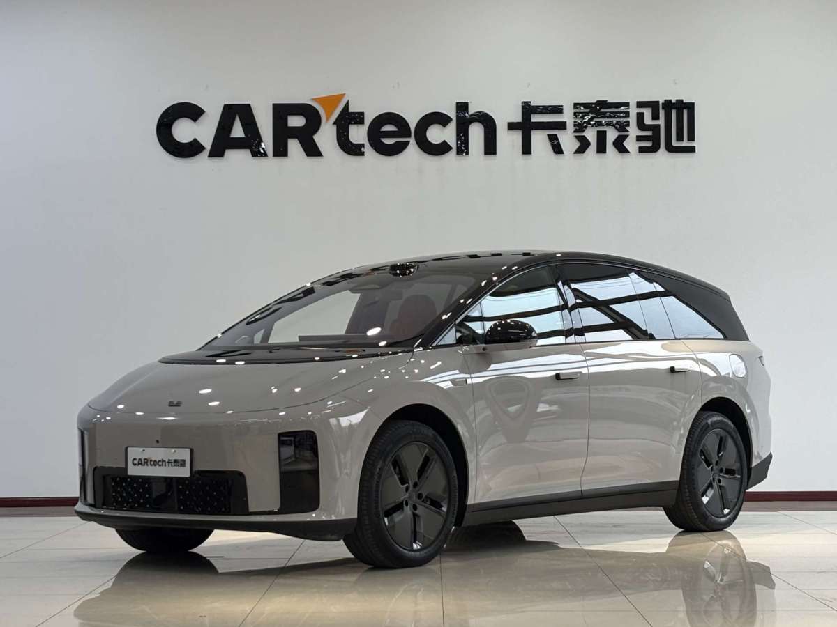 Li i8 2025 image de voiture 