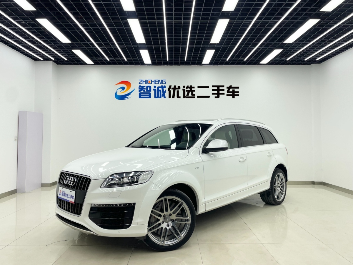 Audi Q7 2010 car image 