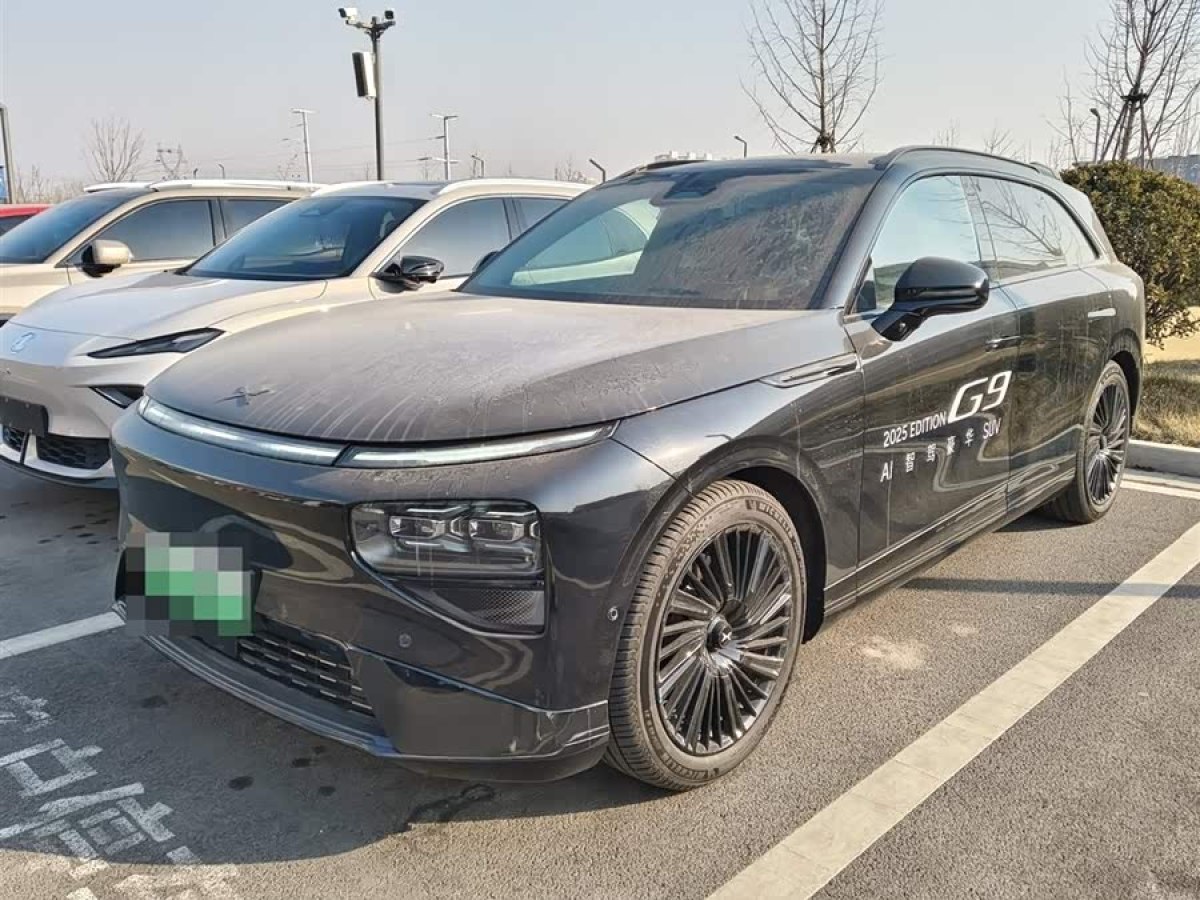 Xpeng G9 2025 汽车图片 