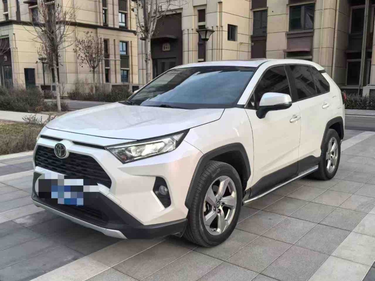 Toyota RAV4 2020 car image 