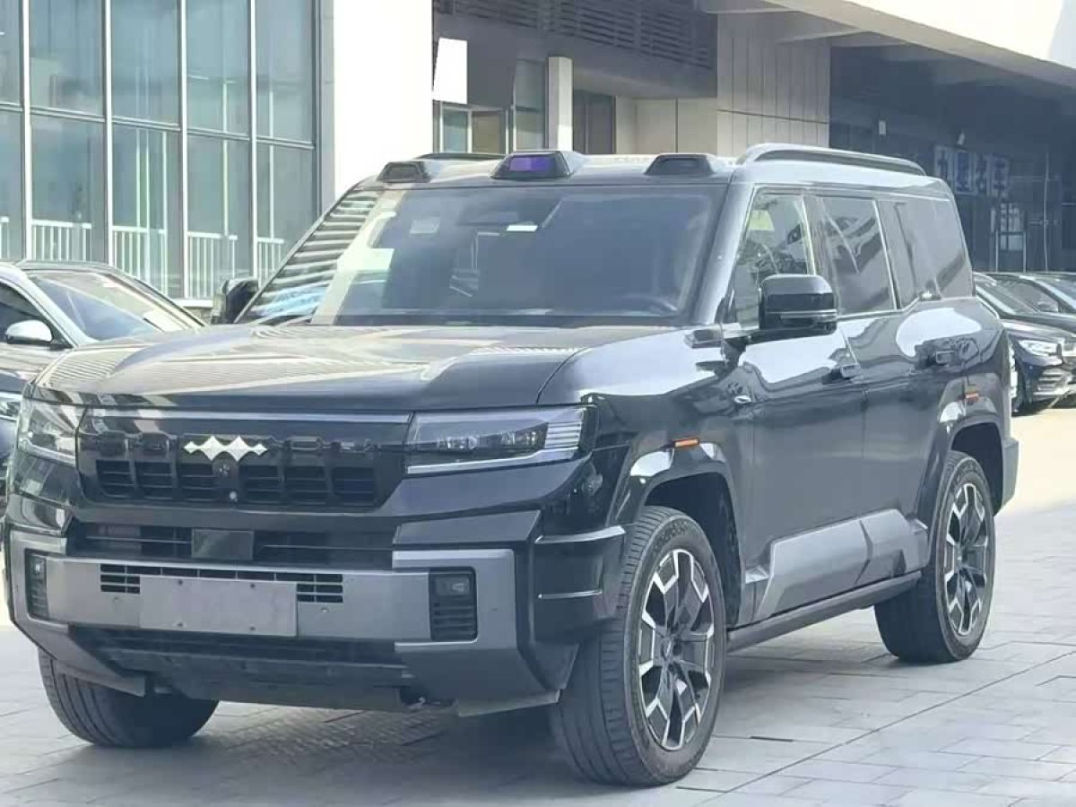 FangChengBao Leopard 8 2024 immagine di auto 