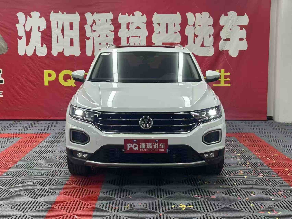 Volkswagen T-Roc 2020 immagine di auto 