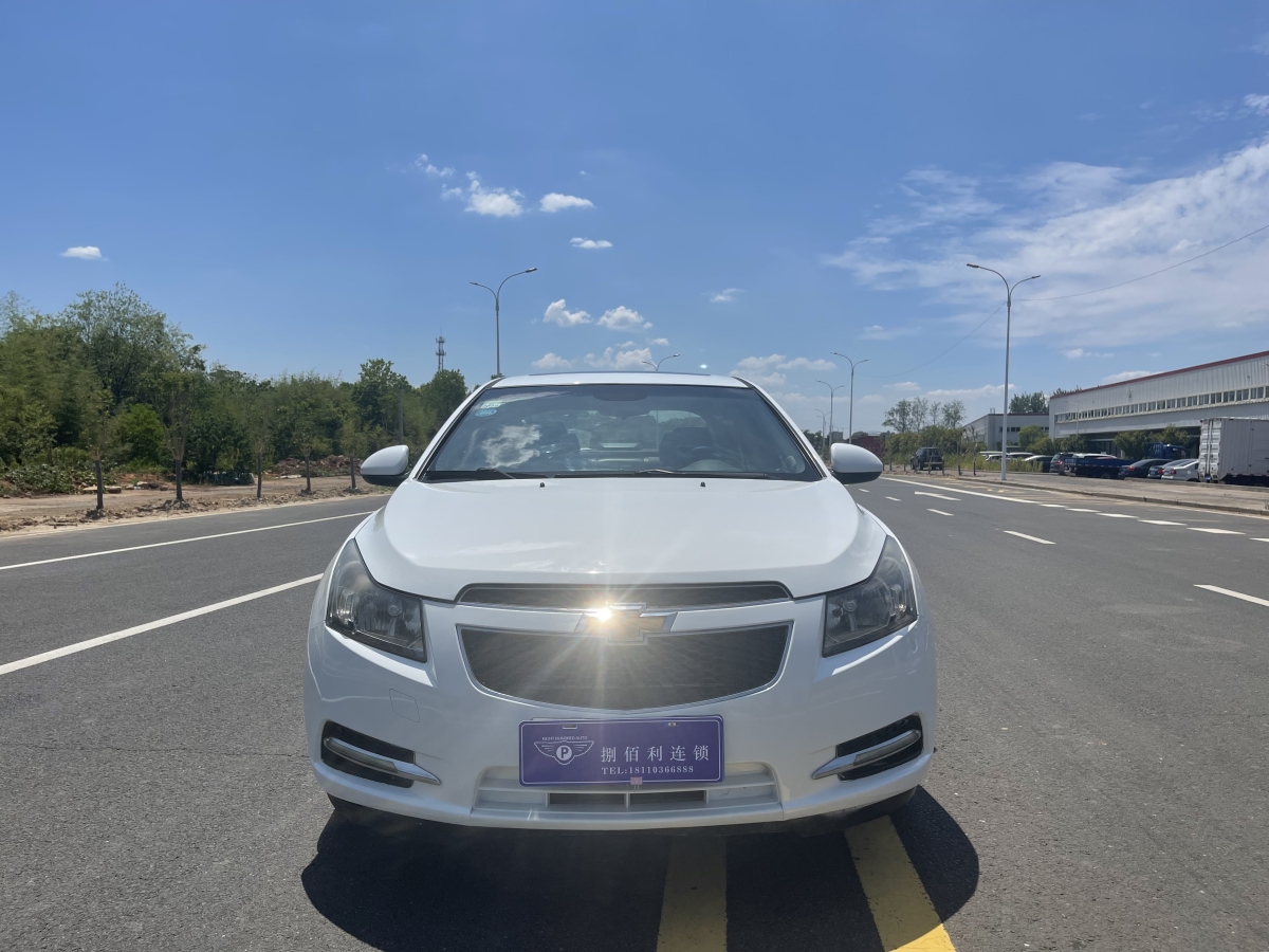 Chevrolet 2013 car image 