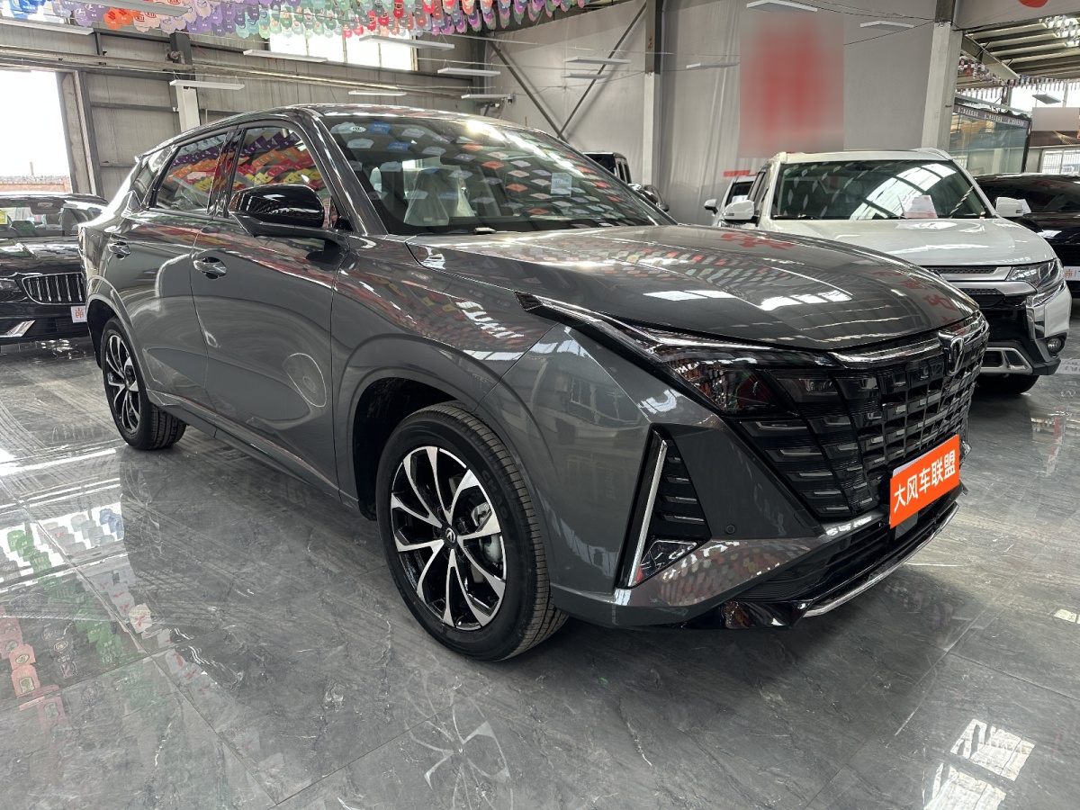 Changan UNI-Z PHEV 2025 car image 