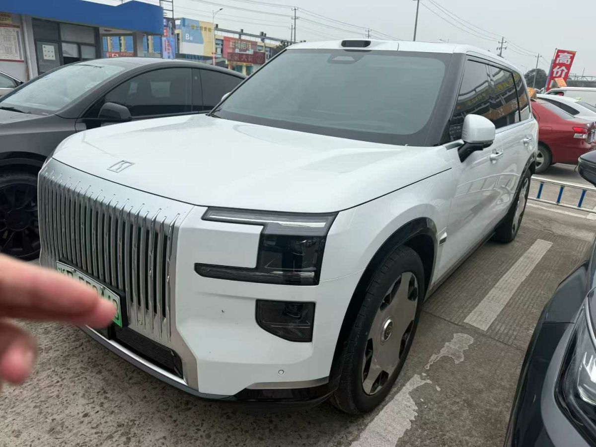 Zeekr 2025 car image 