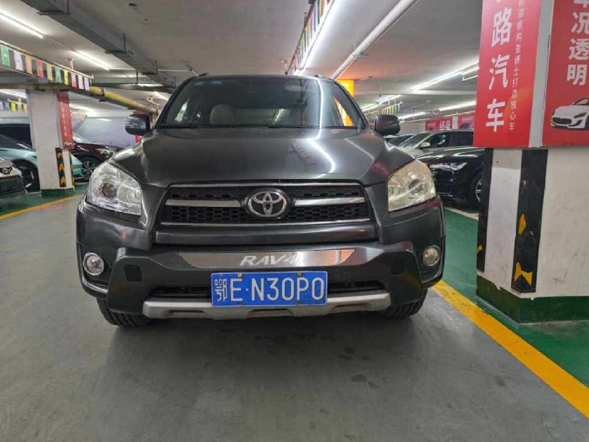 Toyota RAV4 2011 Toyota RAV4 2011 car image