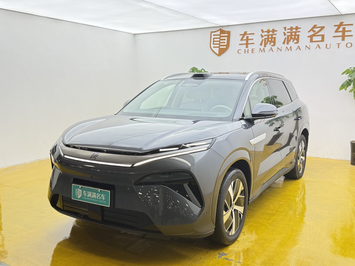 BYD Tang L 2025 immagine di auto 