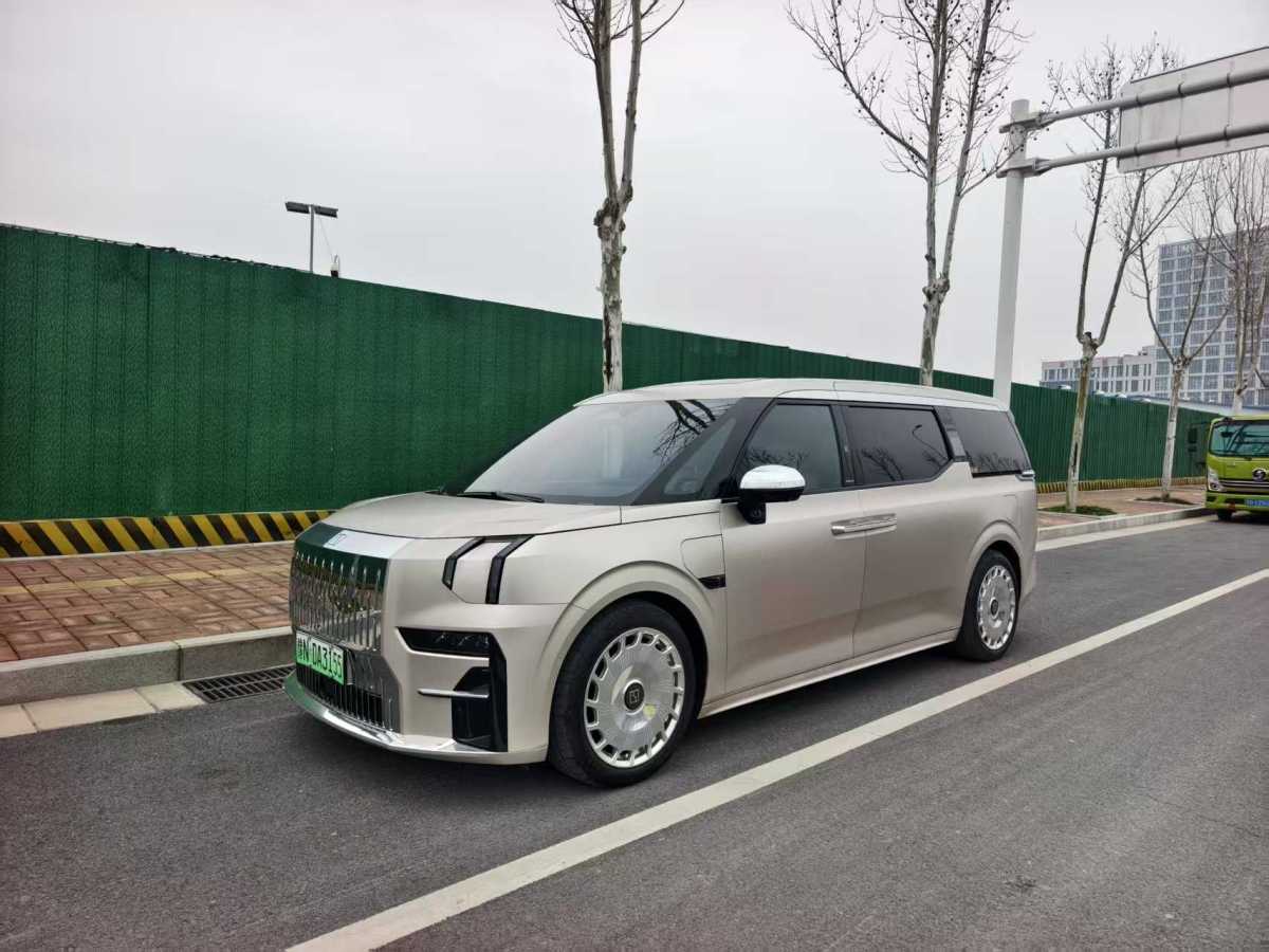 Zeekr 009 2023 汽车图片 