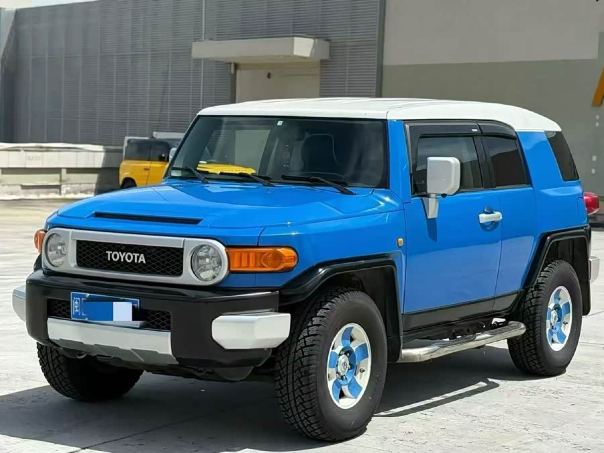 Toyota FJ Cruiser 2008 汽车图片 