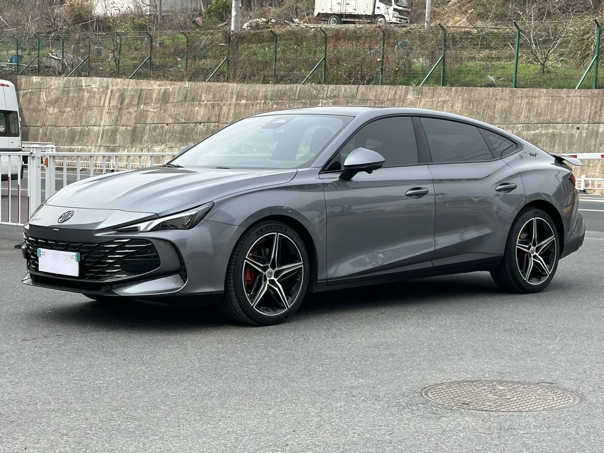 MG 7 2024 immagine di auto 