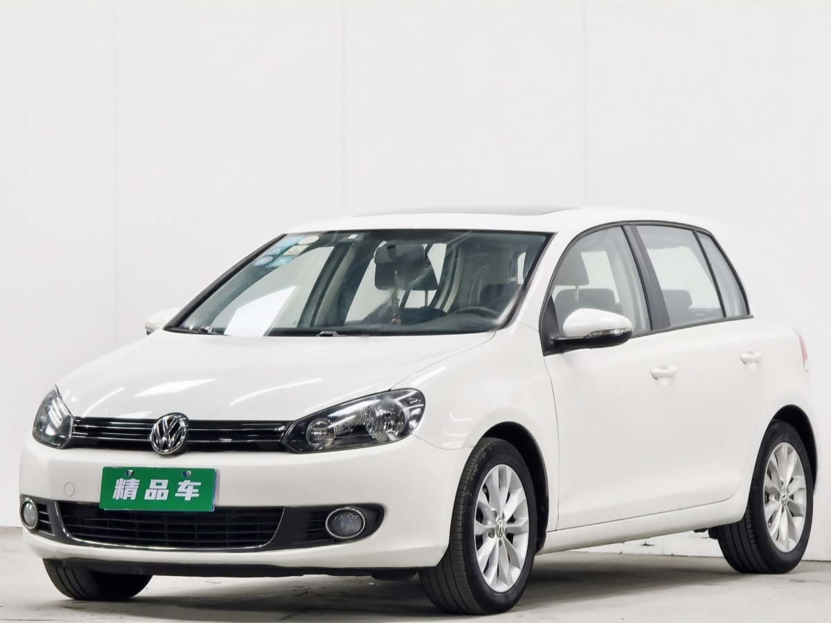 Volkswagen Golf 2014 car image 