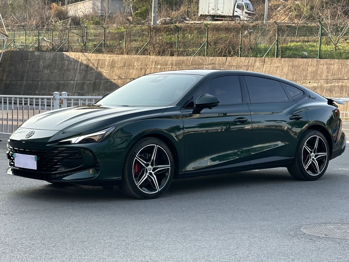 MG 7 2025 immagine di auto 