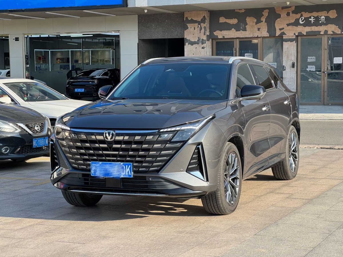 Changan UNI-Z 2024 صورة سيارة 