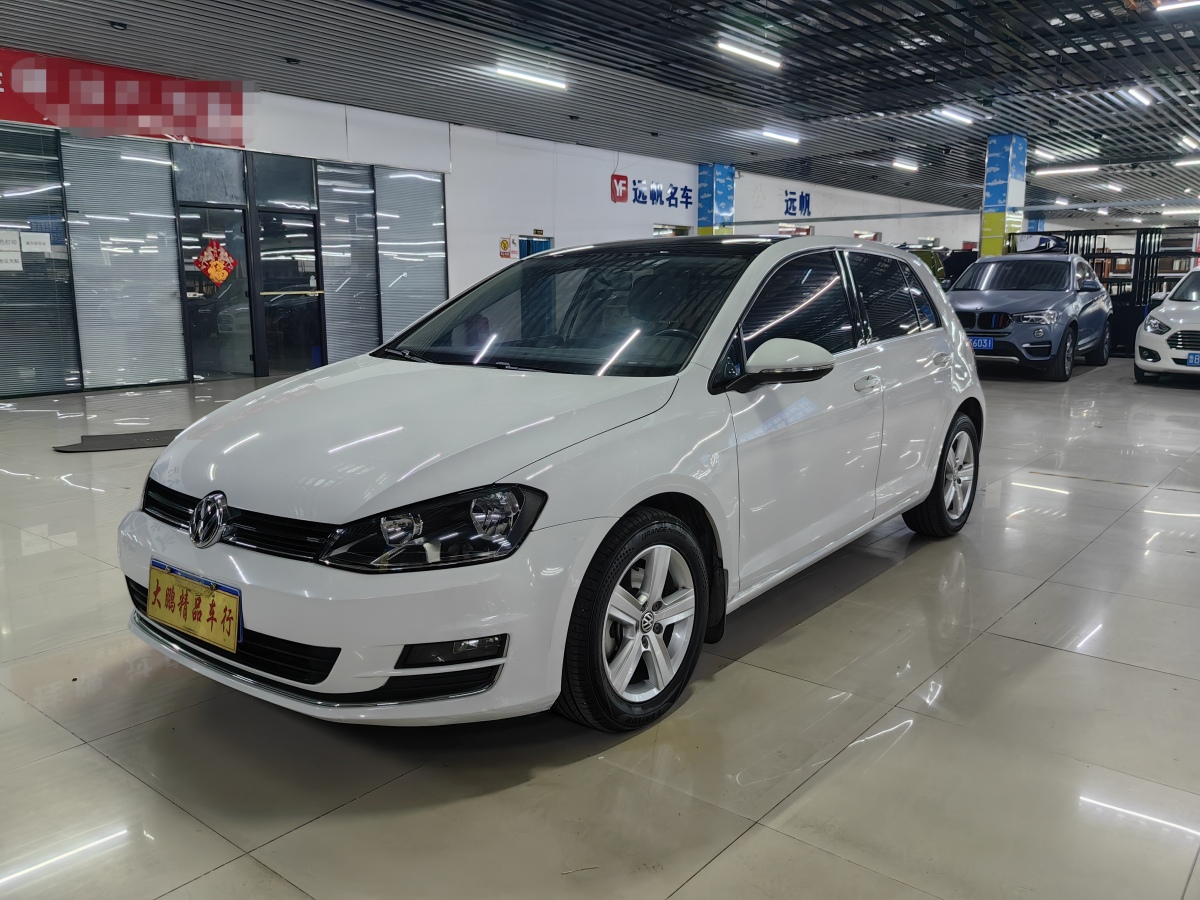 Volkswagen 2015 car image 