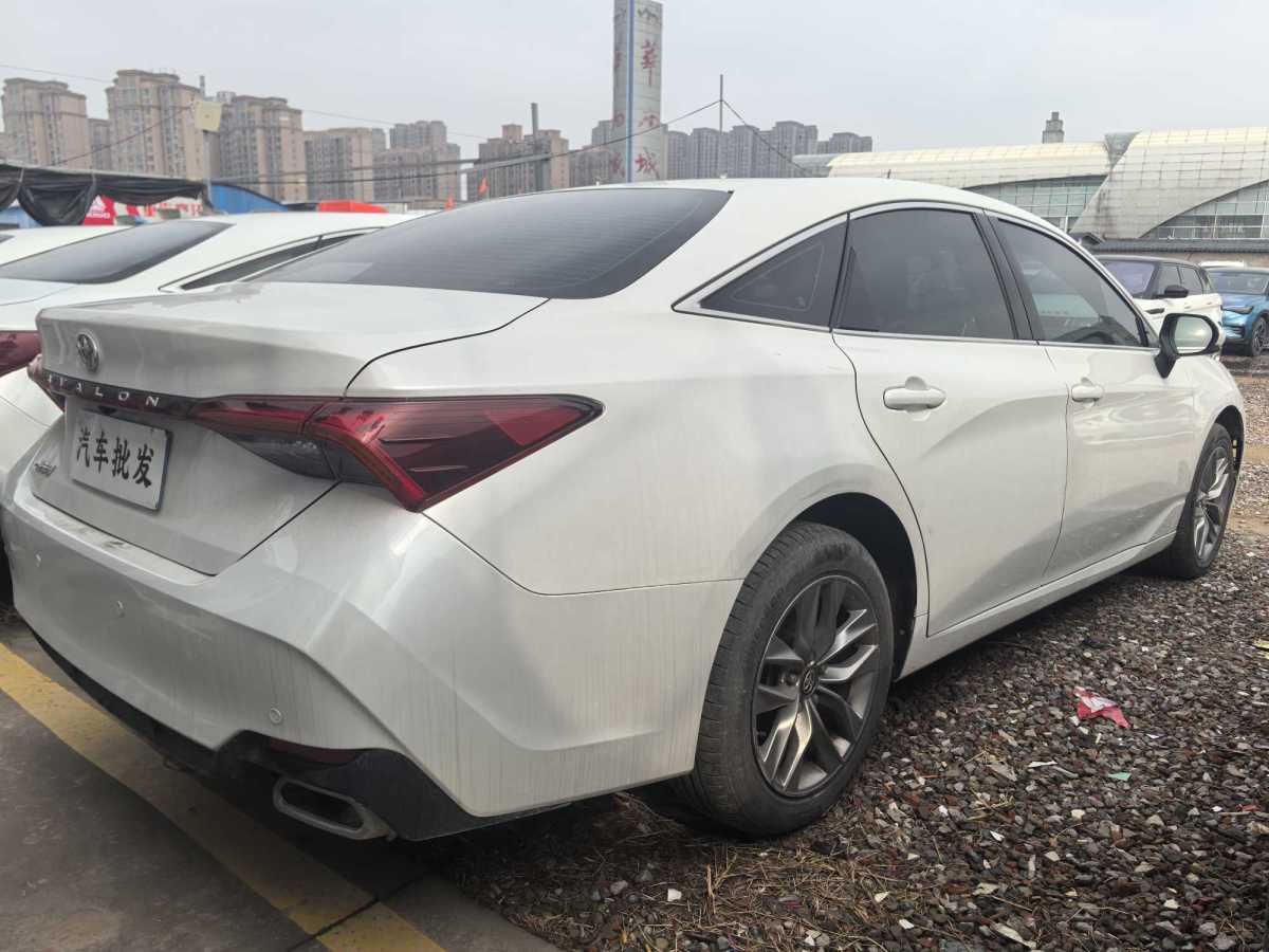 Toyota Avalon 2022 汽车图片 