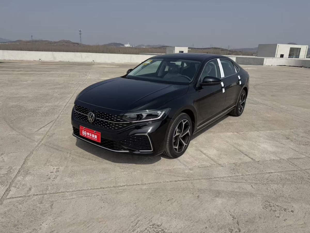 Volkswagen Passat 2026 car image 