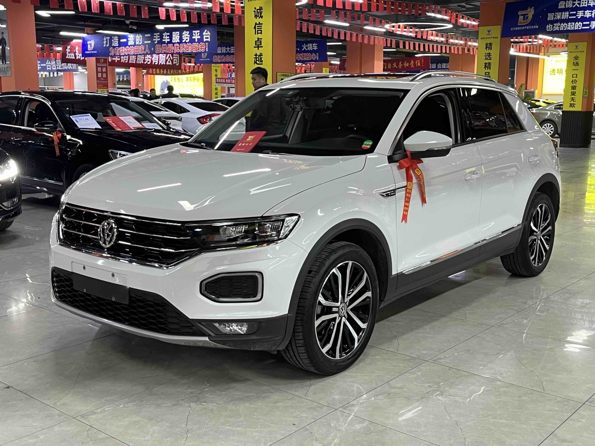 Volkswagen T-Roc 2020 Volkswagen T-Roc 2020 car image