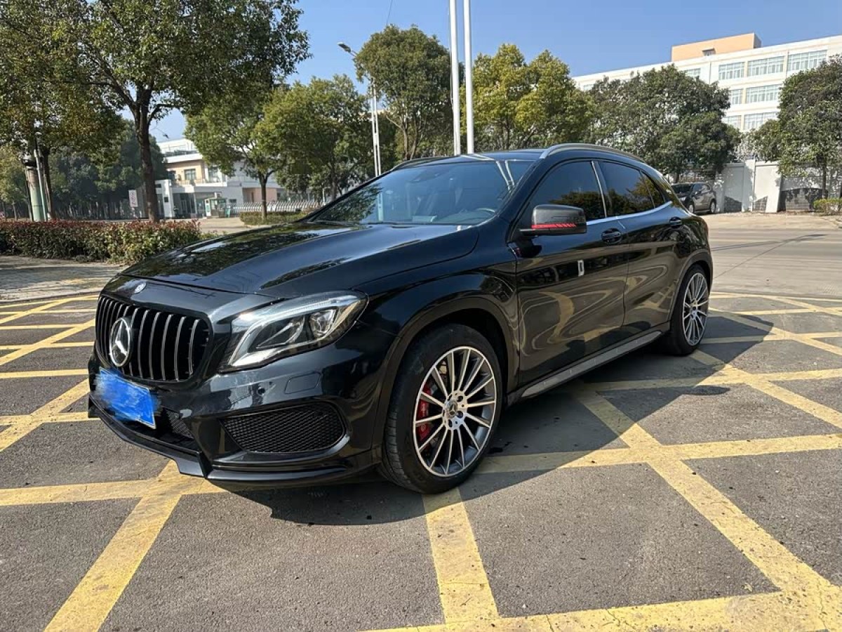 Mercedes-Benz GLA AMG 2015 car image 